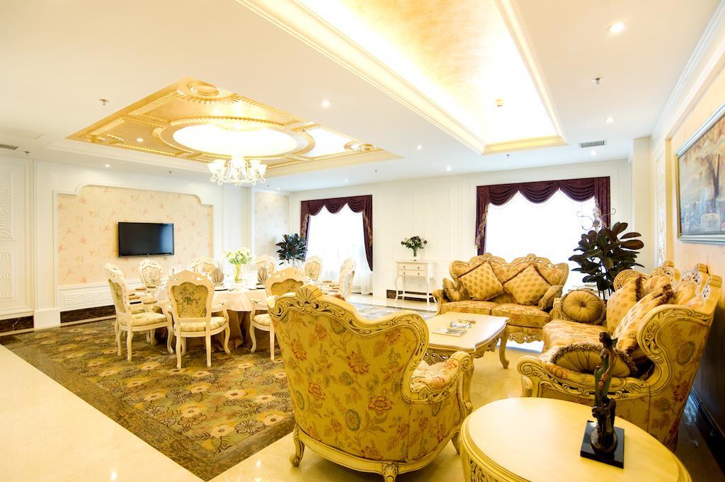 Отель Ramada Plaza By Wyndham Chongqing West Экстерьер фото
